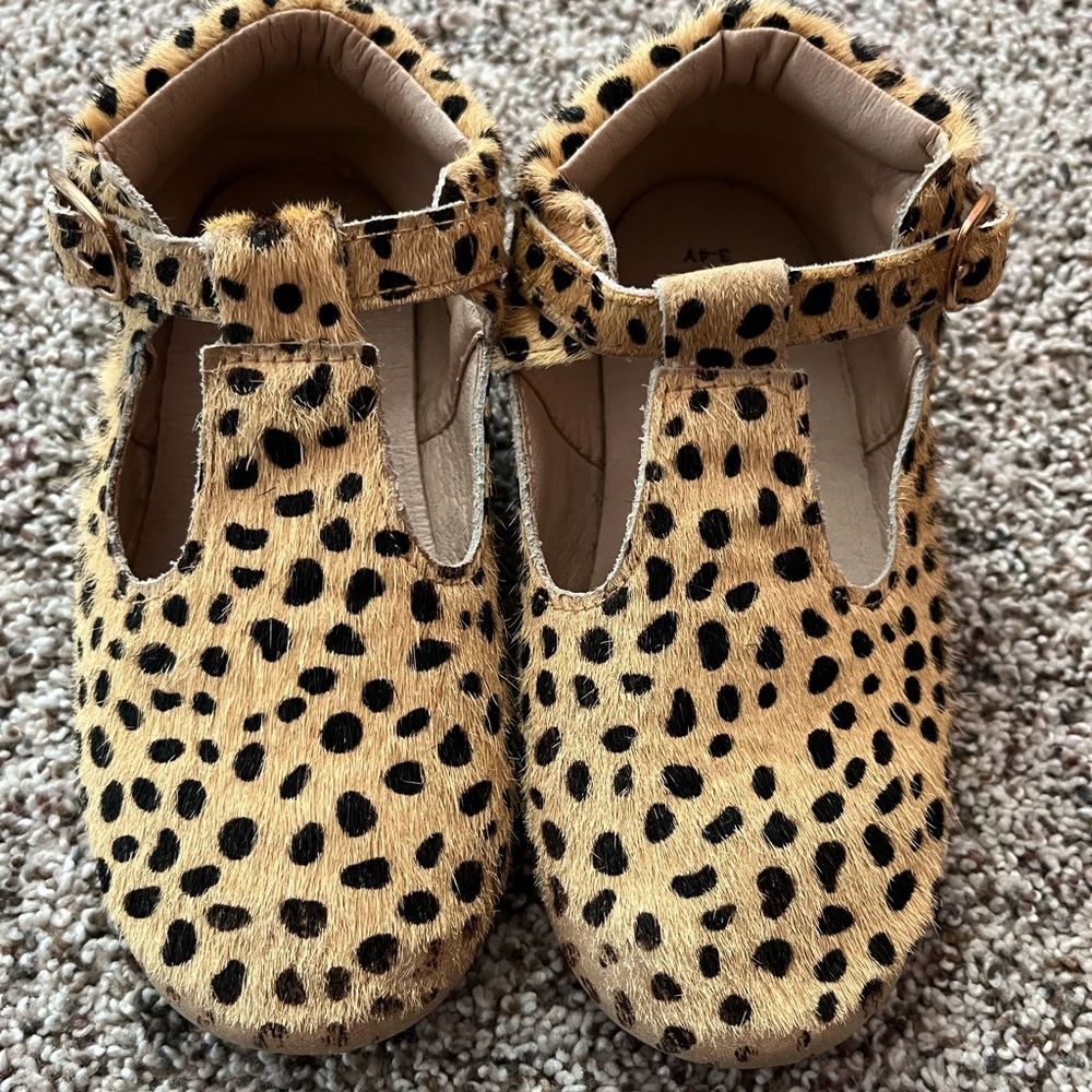 Monkey Feet TBars, size 3-4Y